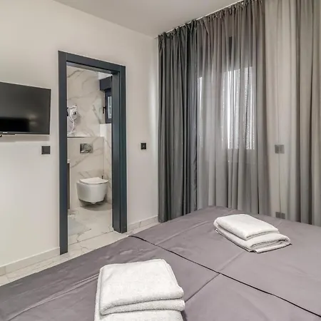 3 Bedroom Cozy In *