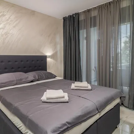 3 Bedroom Cozy In * Dramalj