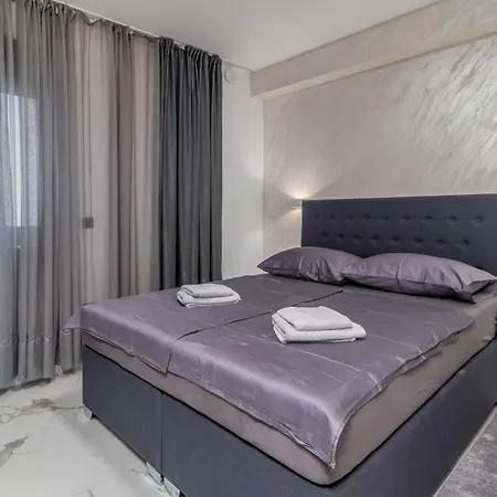 3 Bedroom Cozy In Holiday home Dramalj