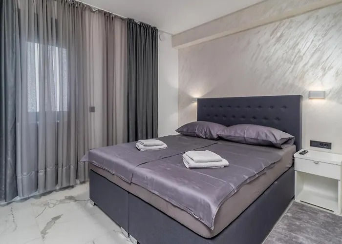 3 Bedroom Cozy In Hébergement de vacances Dramalj
